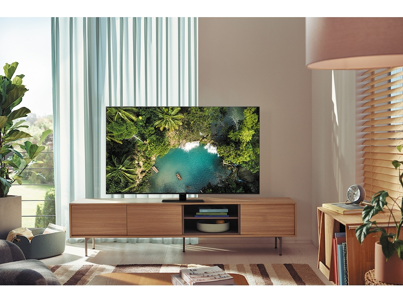 Samsung 65" Class QLED 4K Smart TV Q80B (2022) - Image 4