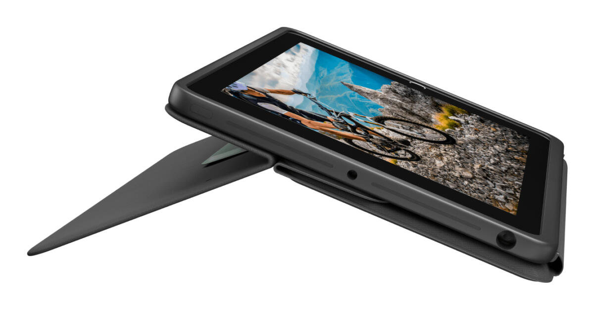 Logitech Rugged Folio - iPad (7th, 8th & 9th Generation) Protective Keyboard Case with Smart Connector and Durable Spill-Proof Keyboard Black - Image 4